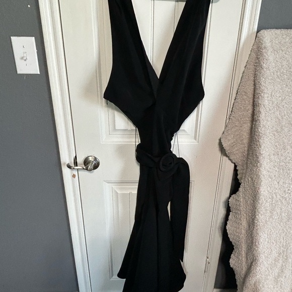 NEW SACHIN & BABI Naomi Cross Neck DRESS SIZE 10 BLACK Luxury Party Holiday - Picture 5 of 11